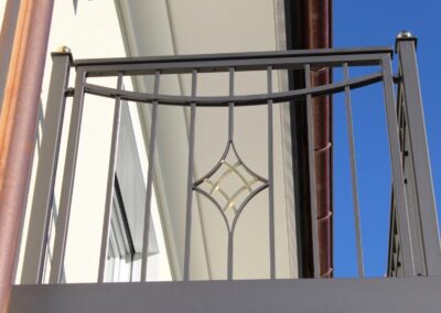Schlosserei Ebner - Balkone und Balkongeländer